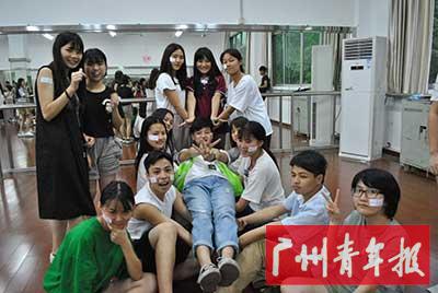 携手共进—— 广纺学生团建活动