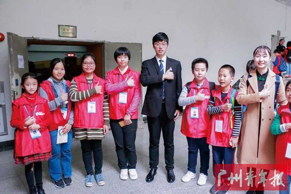 “我们都是志愿者!”