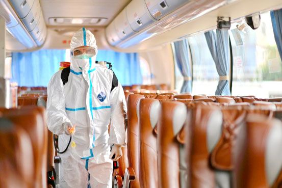 《里外兼“消”》 卢永昕摄