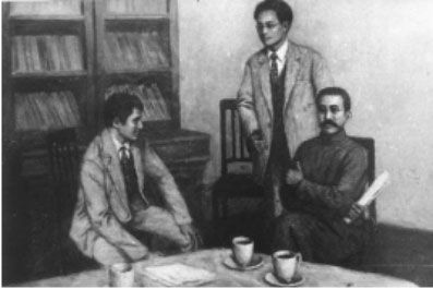 张太雷为中间站立者