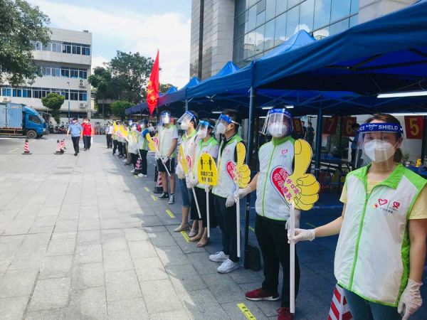 彩虹街突击队大拇指战队工作现场