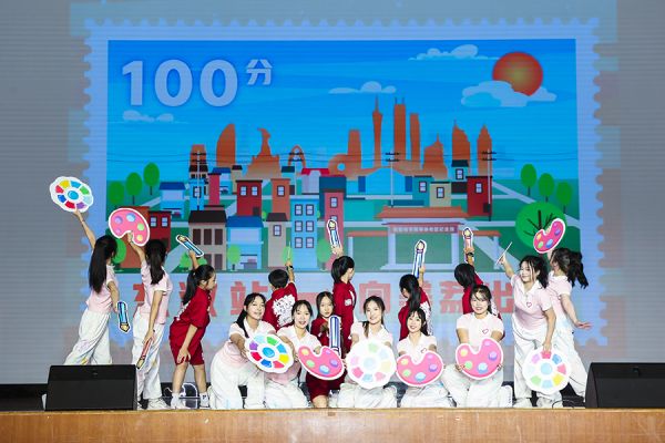 舞蹈表演《美丽城中村》