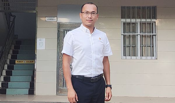 两年多来,郑先统一直扎根在龙头镇莫村一线