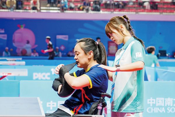 志愿者是运动员身后坚实的支撑(广州体育职业技术学院团委供图)