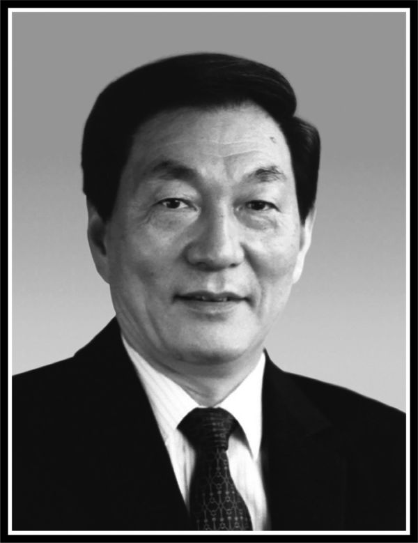 朱镕基同志的一生,是革命的一生、战斗的一生、光辉的一生,是全心全意为人民服务、献身于共产主义事业的一生。