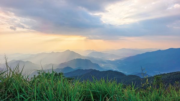 天堂顶晚霞 从化区流溪中学实验小学 邝颂恩