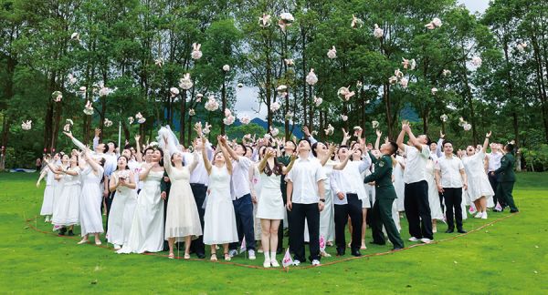 青年集体婚礼已成为广州特色婚恋品牌服务